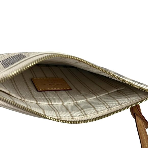 LOUIS VUITTON - Azur Damier Pouch Damier Canvas 409-052925 - Picture 3 of 4